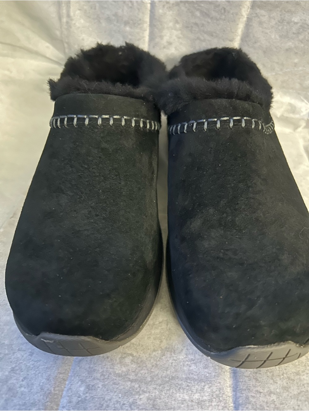 Merrell Black Faux-Fur Lined Slip-On Clogs